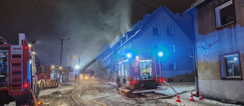 Pożar budynku wielorodzinnego w Rudzie Śląskiej