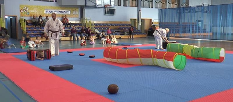Mikołajkowy Turniej Karate w Radzionkowie