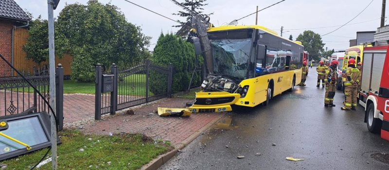 Kierowca autobusu zasłabł za kierownicą w Tarnowskich Górach
